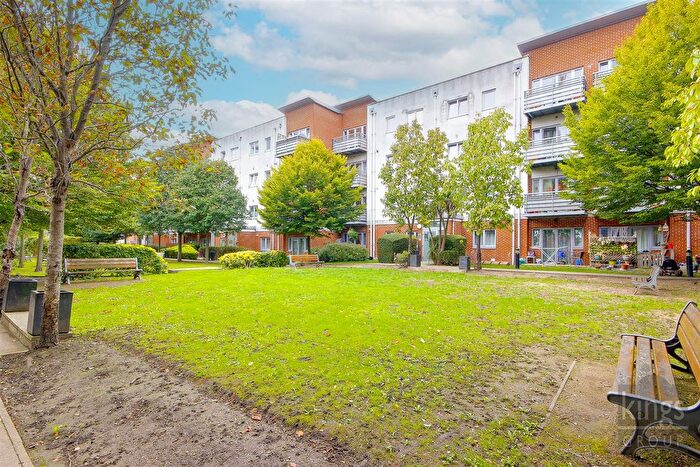 2 Bedroom Flat For Sale In Hawker Place, London, E17