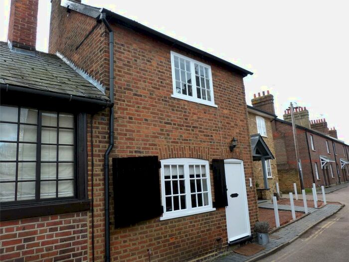 1 Bedroom End Of Terrace House To Rent In Blacksmith's Lane, St. Albans, Hertfordshire, AL3