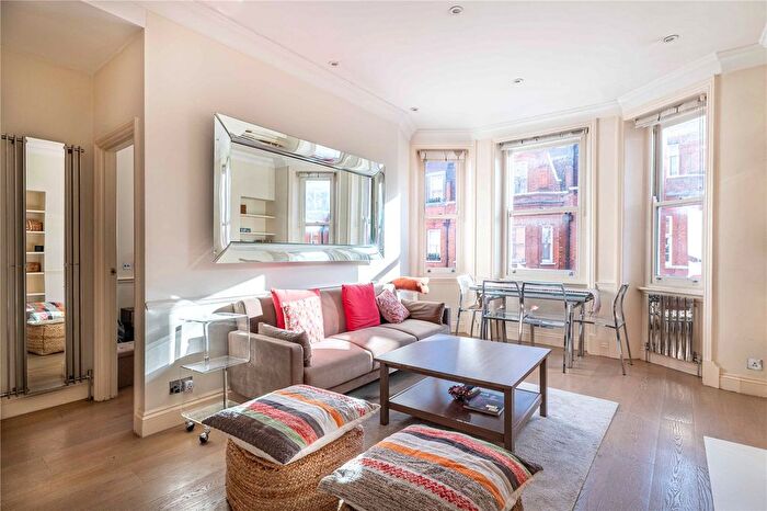 1 Bedroom Flat To Rent In Draycott Place, Chelsea, SW3