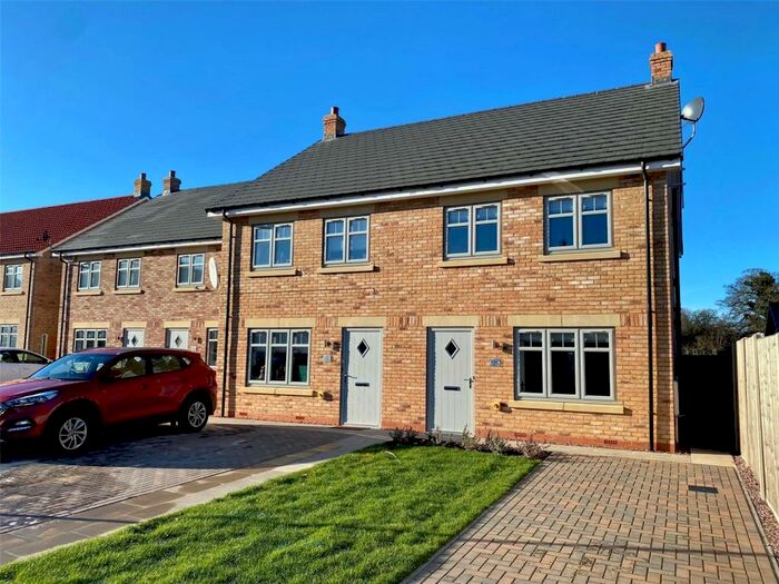 3 Bedroom Semi-Detached House To Rent In Henson Drive, Park Lane, Cottingham, East Yorkshire, HU16