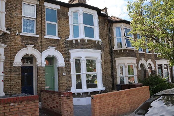 3 Bedroom Terraced House To Rent In Norlington Road, London, E11