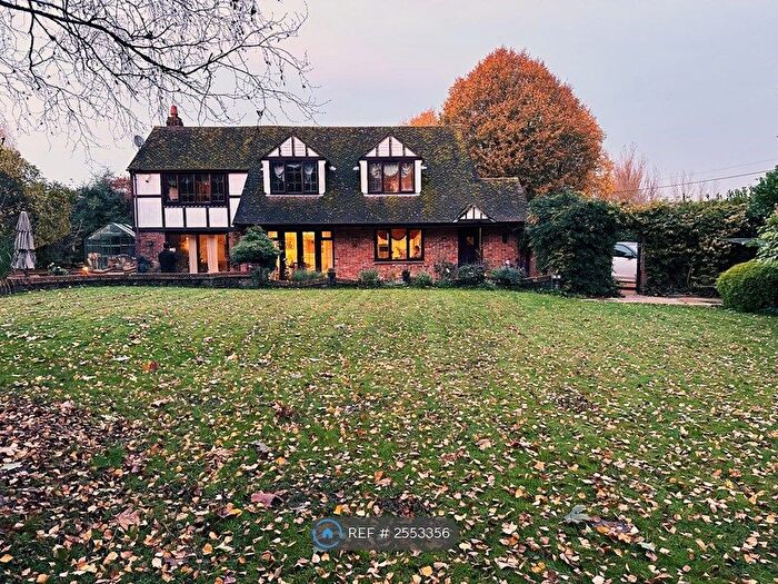 4 Bedroom Detached House To Rent In Knowl Hill, Kingsclere, RG20