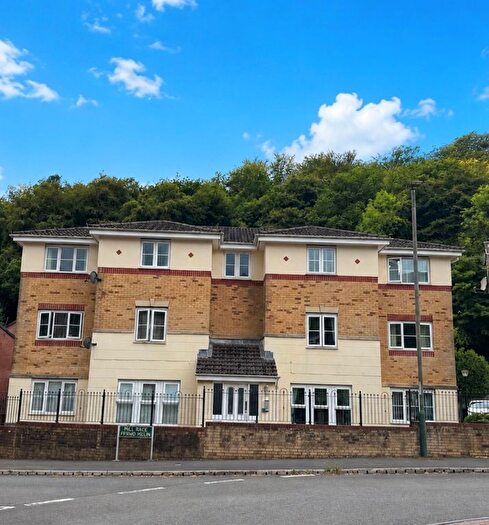 2 Bedroom Flat For Sale In Coed Celynen Drive, Abercarn, NP11