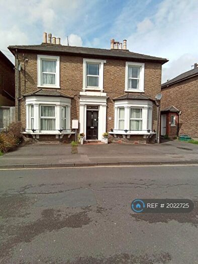 Studio To Rent In Albert Road, Kingston Upon Thames, KT1