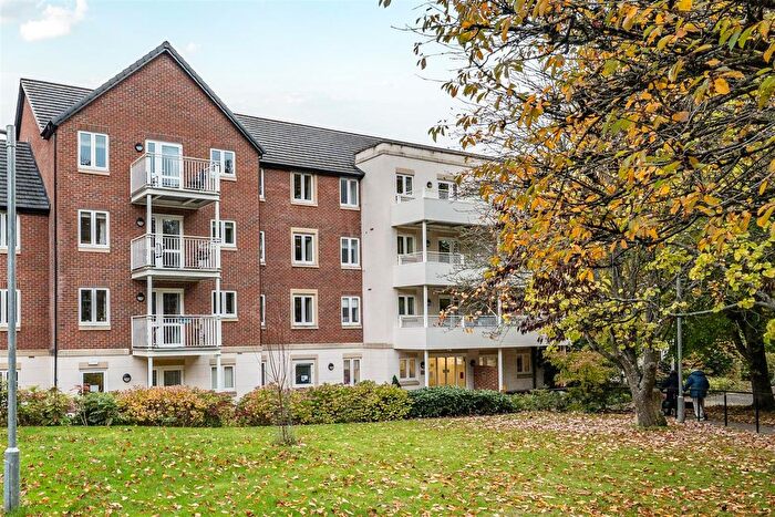 1 Bedroom Property For Sale In Bath Road, Devizes, SN10