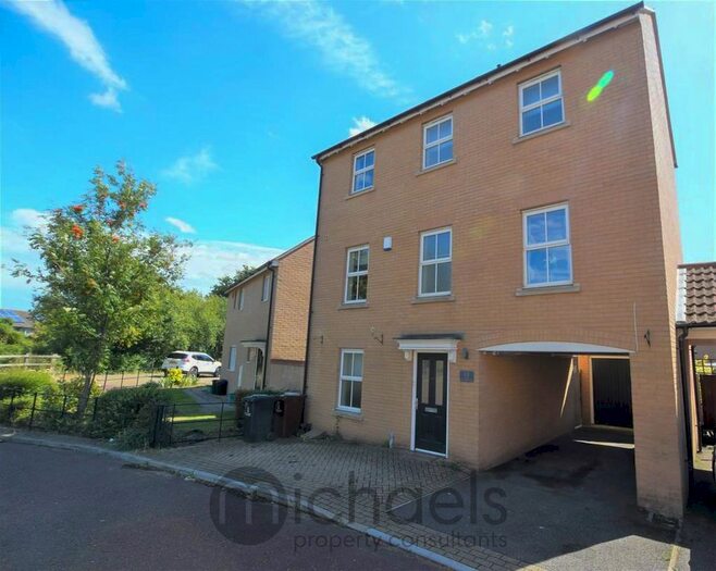 4 Bedroom Detached House To Rent In Agnes Silverside Close, Colchester, CO2