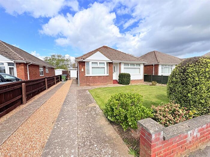 3 Bedroom Detached Bungalow For Sale In Eric Road, Stubbington, Fareham, PO14