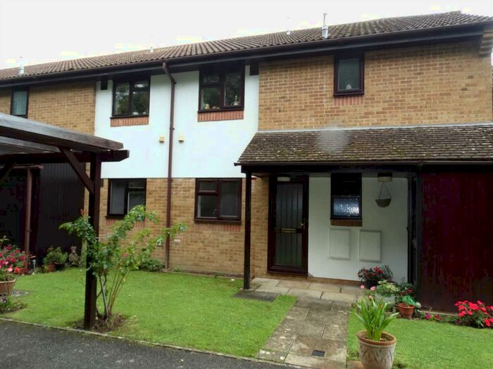1 Bedroom Flat To Rent In Trotyn Croft, Aldwick, PO21