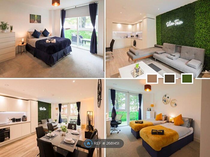 2 Bedroom Flat To Rent In North Woolwich Road, London, E16