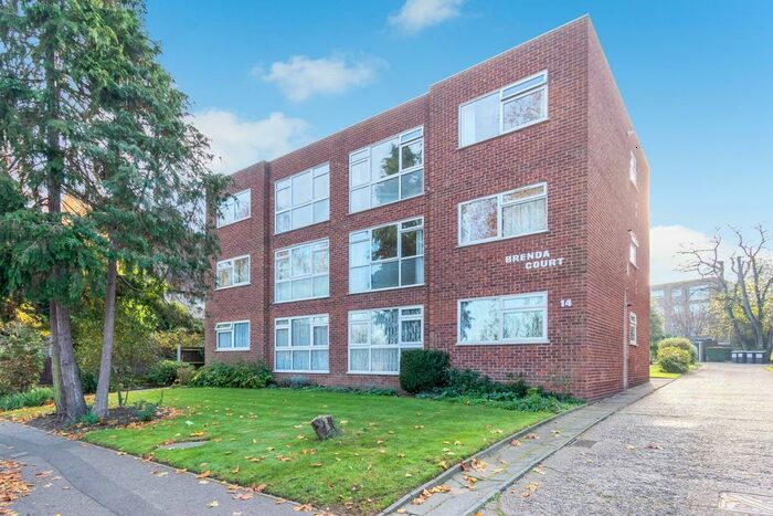 3 Bedroom Flat To Rent In Granville Road, Sidcup, DA14