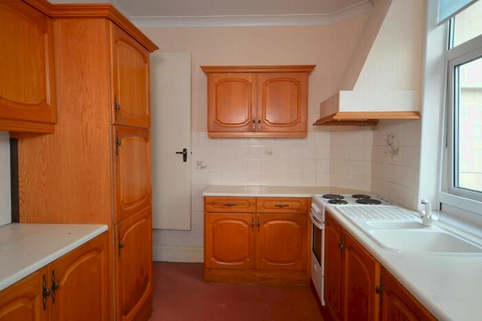 2 Bedroom Terraced House To Rent In Earl Street, Wakefield, WF1