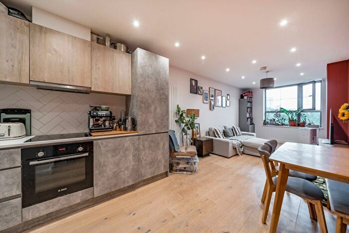 1 Bedroom Flat For Sale In Morville Street, London, E3