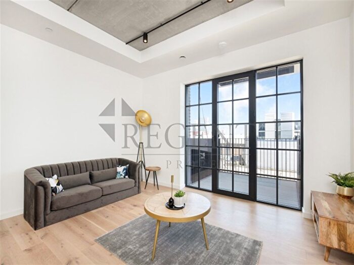 1 Bedroom Flat To Rent In Agar House, Orchard Place, E14