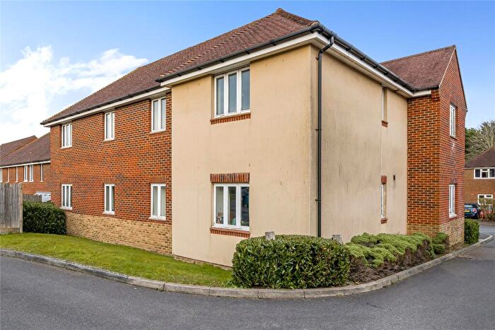 2 Bedroom Flat For Sale In Champion Down, Effingham, Surrey, KT24