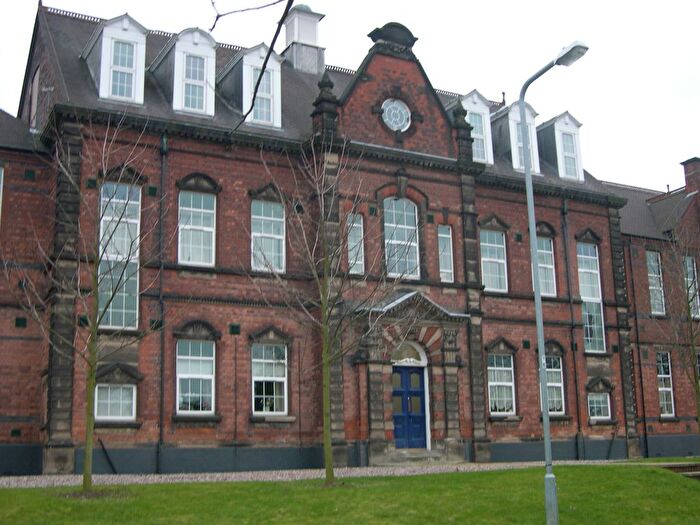 1 Bedroom Flat To Rent In Kensington Drive, Tamworth, B79