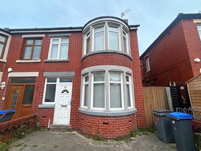 3 Bedroom Property To Rent In Blenheim Avenue, Blackpool, FY1