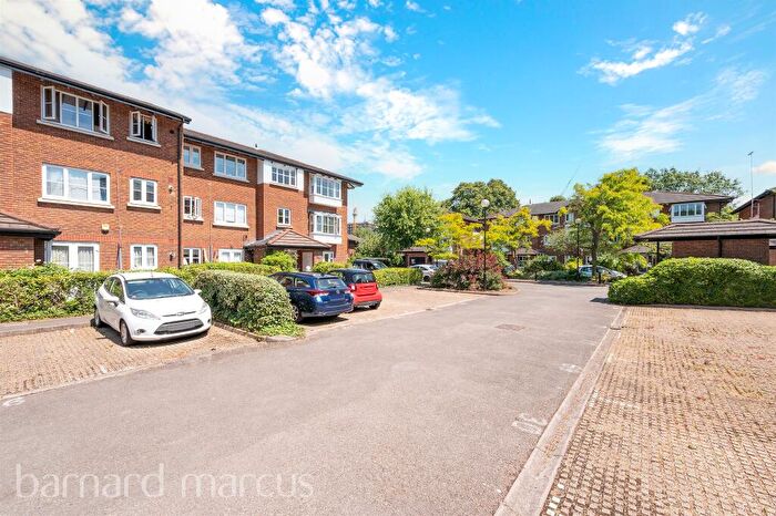 1 Bedroom Flat To Rent In Kingsworthy Close, Kingston Upon Thames, KT1