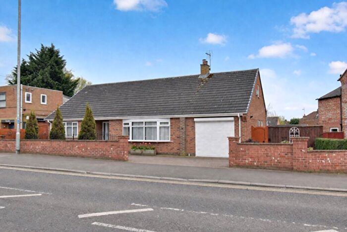 2 Bedroom Bungalow For Sale In Thirsk Road, Northallerton, North Yorkshire, DL6