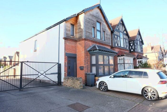 3 Bedroom Detached House To Rent In Edward Road, West Bridgford, NG2