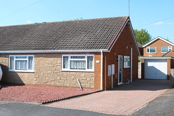 3 Bedroom Semi-Detached Bungalow For Sale In Pinfold, Epworth, DN9
