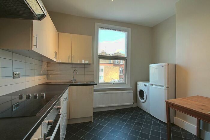 1 Bedroom Apartment To Rent In Arthur Road, Holloway, London, N7