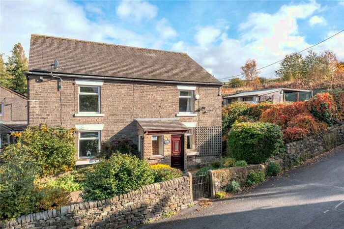 4 Bedroom Detached House For Sale In Back Lane, Charlesworth, Glossop, Derbyshire, SK13