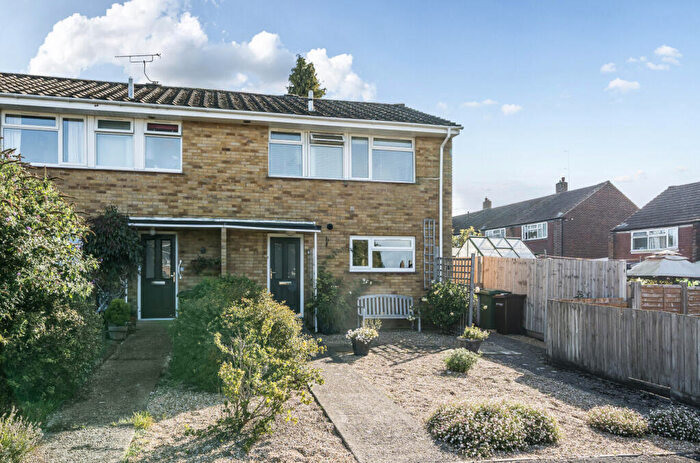 3 Bedroom End Of Terrace House For Sale In Lovells Walk, Alresford, Hampshire, SO24