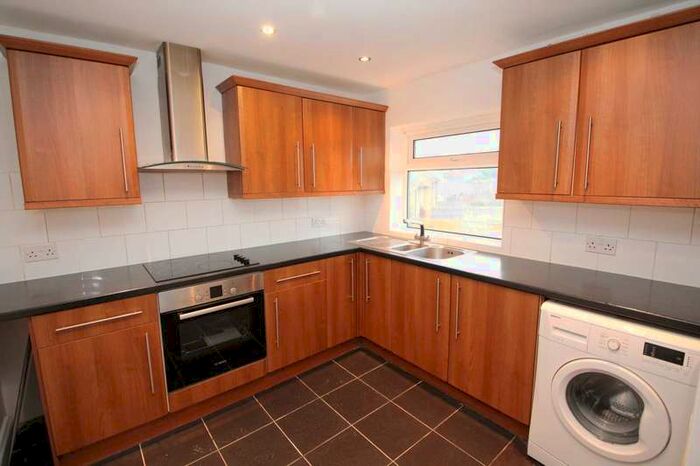 1 Bedroom Flat To Rent In Boxmoor Boarders, HP1