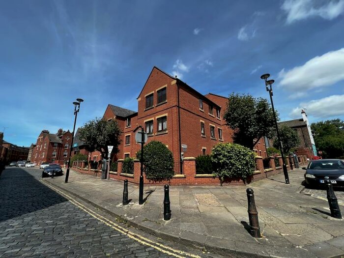 1 Bedroom Apartment To Rent In Chantrell Court, The Calls, LS2