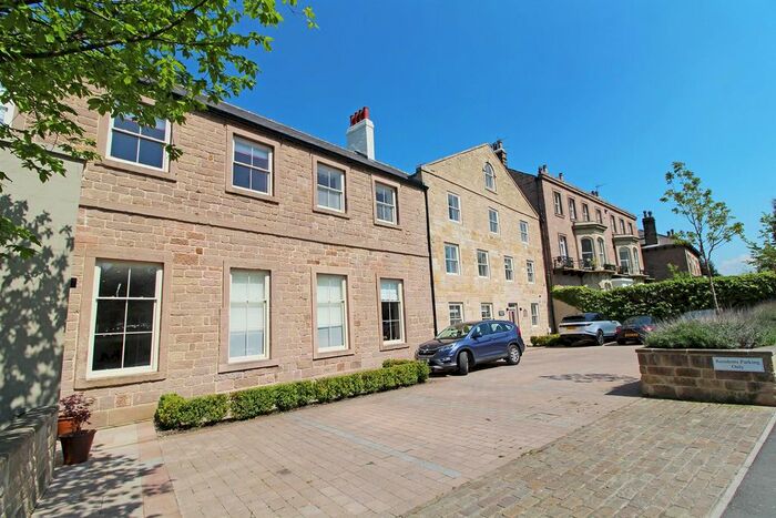 2 Bedroom Flat To Rent In Devonshire Place, Harrogate, HG1