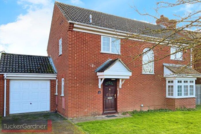 4 Bedroom Property To Rent In The Rowans, Cambridge, CB24