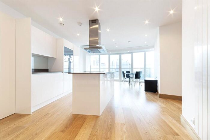 1 Bedroom Apartment For Sale In Arena Tower, Crossharbour Plaza, Canary Wharf, London, E14