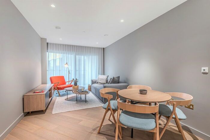 2 Bedroom Flat To Rent In No., Upper Riverside, Cutter Lane, Greenwich Peninsula, SE10