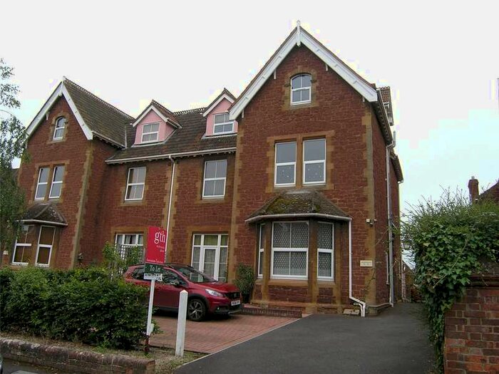 2 Bedroom Apartment To Rent In Northfield, Bridgwater, TA6