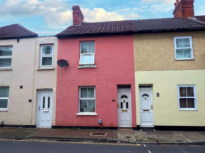 2 Bedroom Terraced House To Rent In Cross Street, Swindon, Wiltshire, SN1