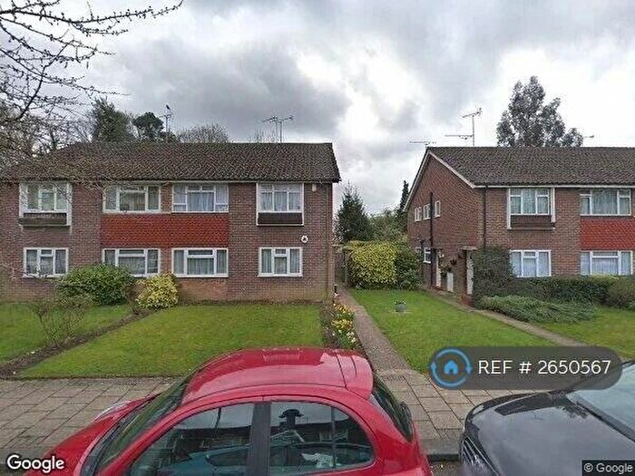 2 Bedroom Maisonette To Rent In Abbey Close, Pinner, HA5