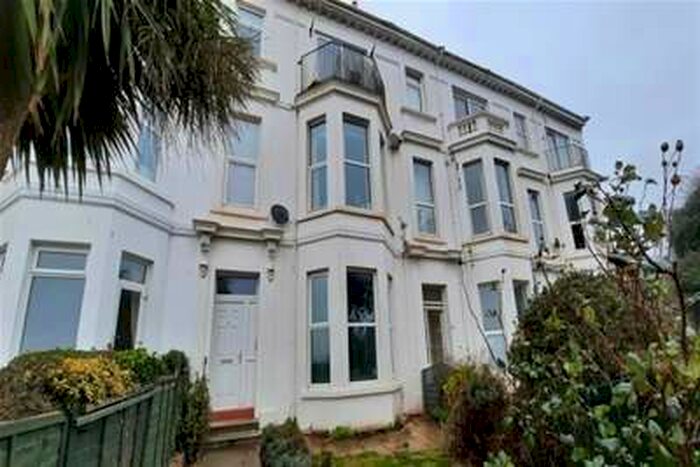 2 Bedroom Flat To Rent In Exmouth, Alexandra Terrace, EX8