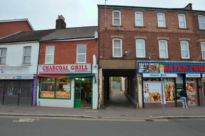 3 Bedroom Flat To Rent In Wood Street, London E17