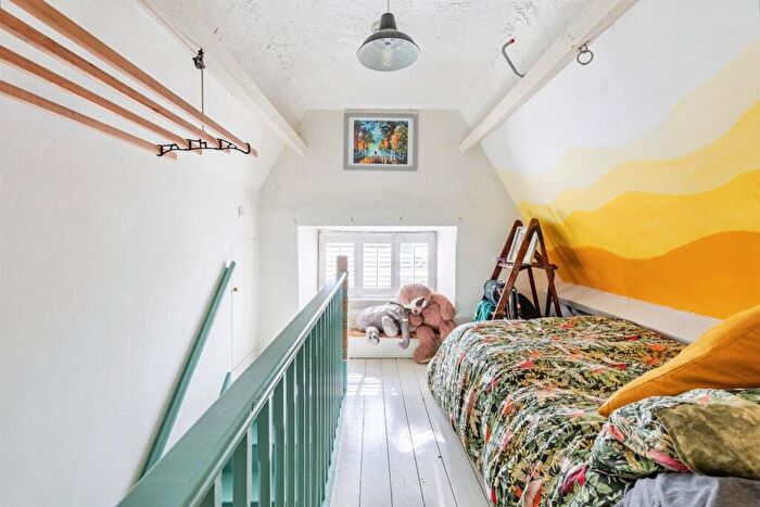 2 Bedroom Character Property For Sale In High Street, Great Doddington, NN29