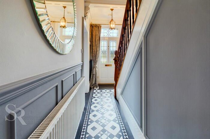 4 Bedroom Detached House For Sale In Spinnerbottom, Birch Vale, SK22