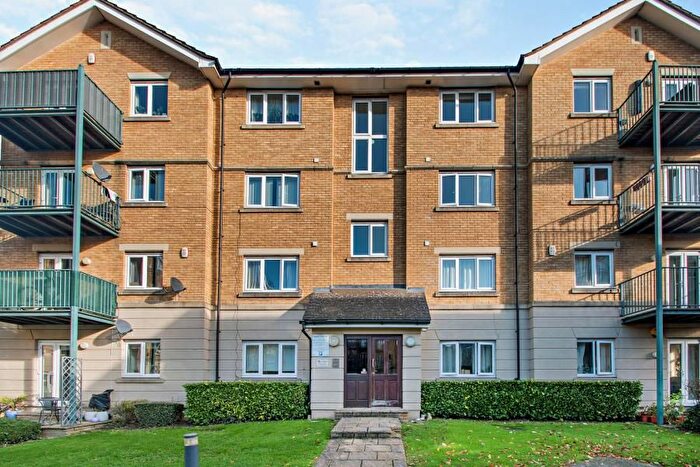 3 Bedroom Flat To Rent In Fentiman Way, South Harrow, Harrow, HA2