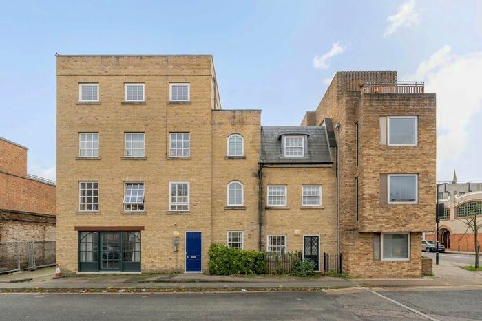 1 Bedroom Flat To Rent In Dolman Road, London, W4