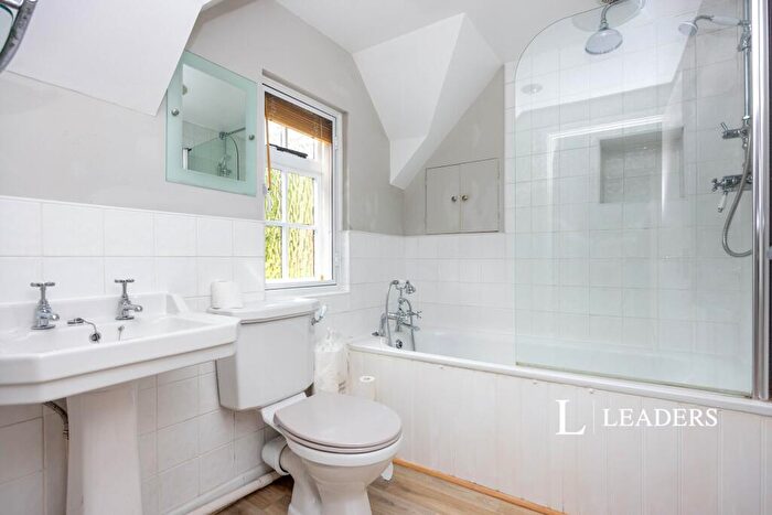 2 Bedroom Apartment To Rent In Thursley Road, Elstead, GU8