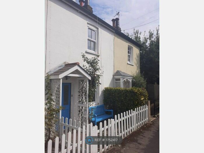 2 Bedroom Terraced House To Rent In Pooles Cottages, Richmond, TW10