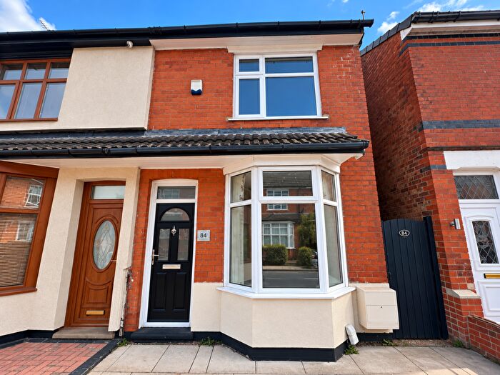 3 Bedroom Semi-Detached House To Rent In Crescent Road, Hugglescote, LE67