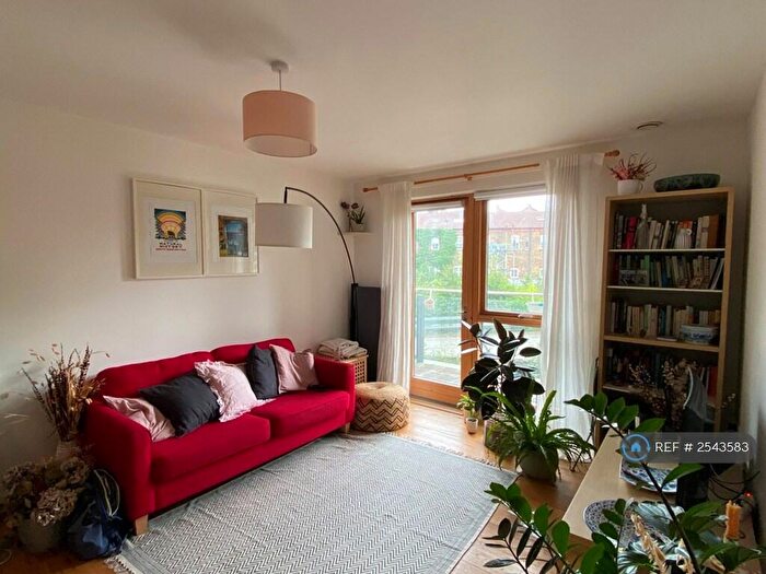2 Bedroom Flat To Rent In Corsica Street, London, N5