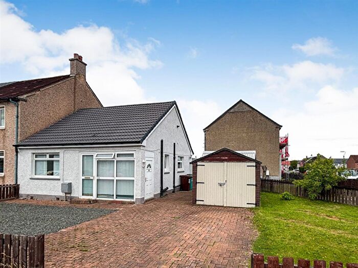 1 Bedroom Bungalow For Sale In Branchalmuir Crescent, Newmains, Wishaw, ML2