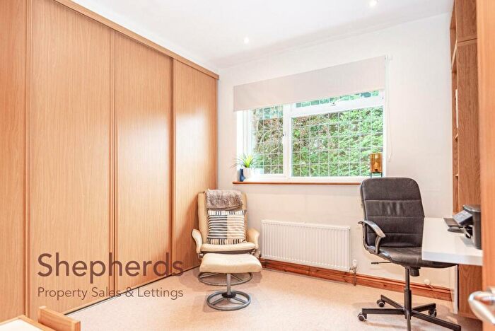 5 Bedroom Detached House For Sale In Hertford Road Woollens Brook, Hoddesdon, EN11