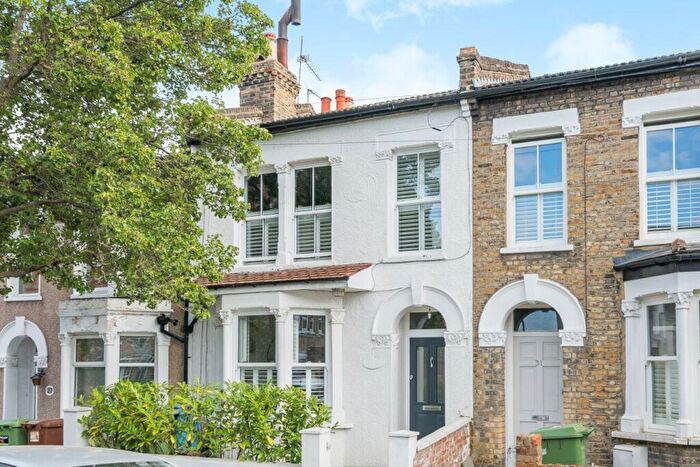 2 Bedroom Terraced House For Sale In Jennings Road, London, SE22