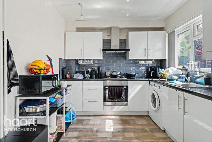 4 Bedroom Semi Detached House For Sale In Macdonald Avenue, Hornchurch, RM11